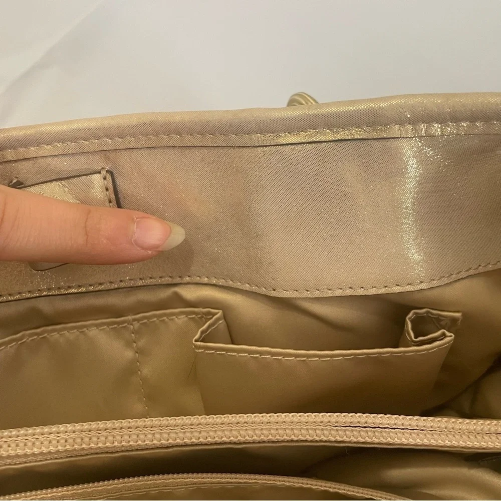 ✨ Coach Poppy Camelia Leather Pushlock Tote – Limited Edition ✨ - Picture 13 of 16